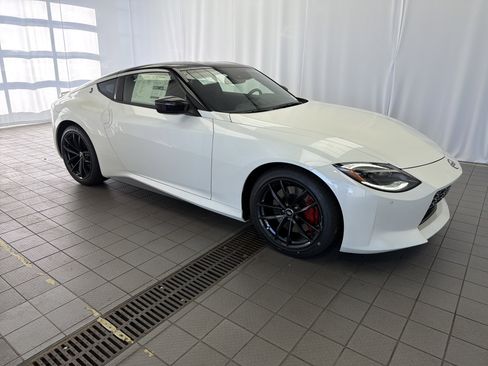 New 2026 Nissan Z Performance image 3
