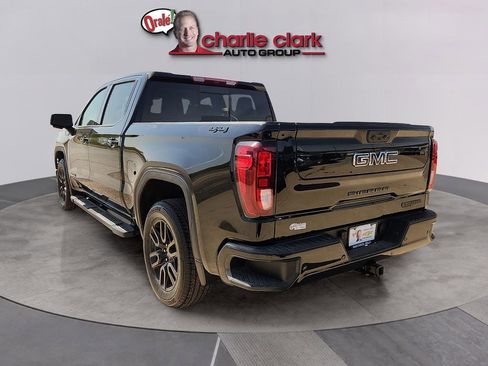New 2026 GMC Sierra 1500 Elevation image 4