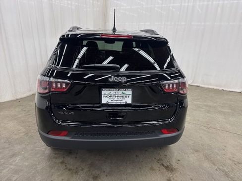 New 2026 Jeep Compass Latitude image 21