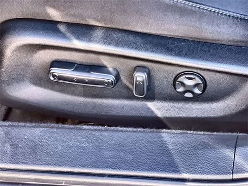 Used 2018 Honda Accord EX image 31