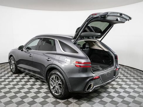 Used 2023 Genesis GV70 2.5T w/ Select Package image 34