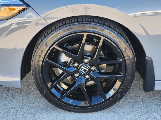 Used 2025 Honda Civic Sport image 17