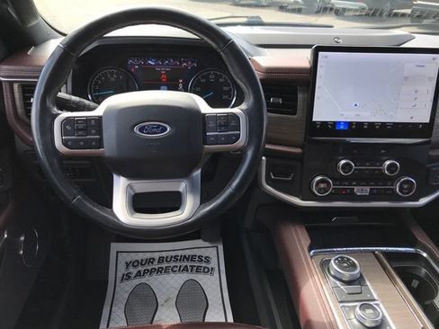 Used 2023 Ford Expedition Limited AWD/4WD image 7