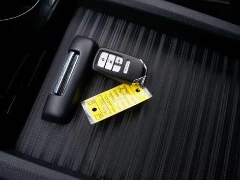 Certified 2020 Honda Passport Touring image 2