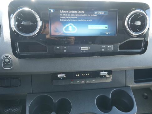 New 2026 Mercedes-Benz Sprinter 2500 image 12