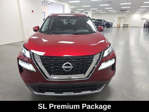 Used 2023 Nissan Rogue SL w/ SL Premium Package AWD/4WD image 2