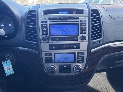 Used 2011 Hyundai Santa Fe Limited image 16