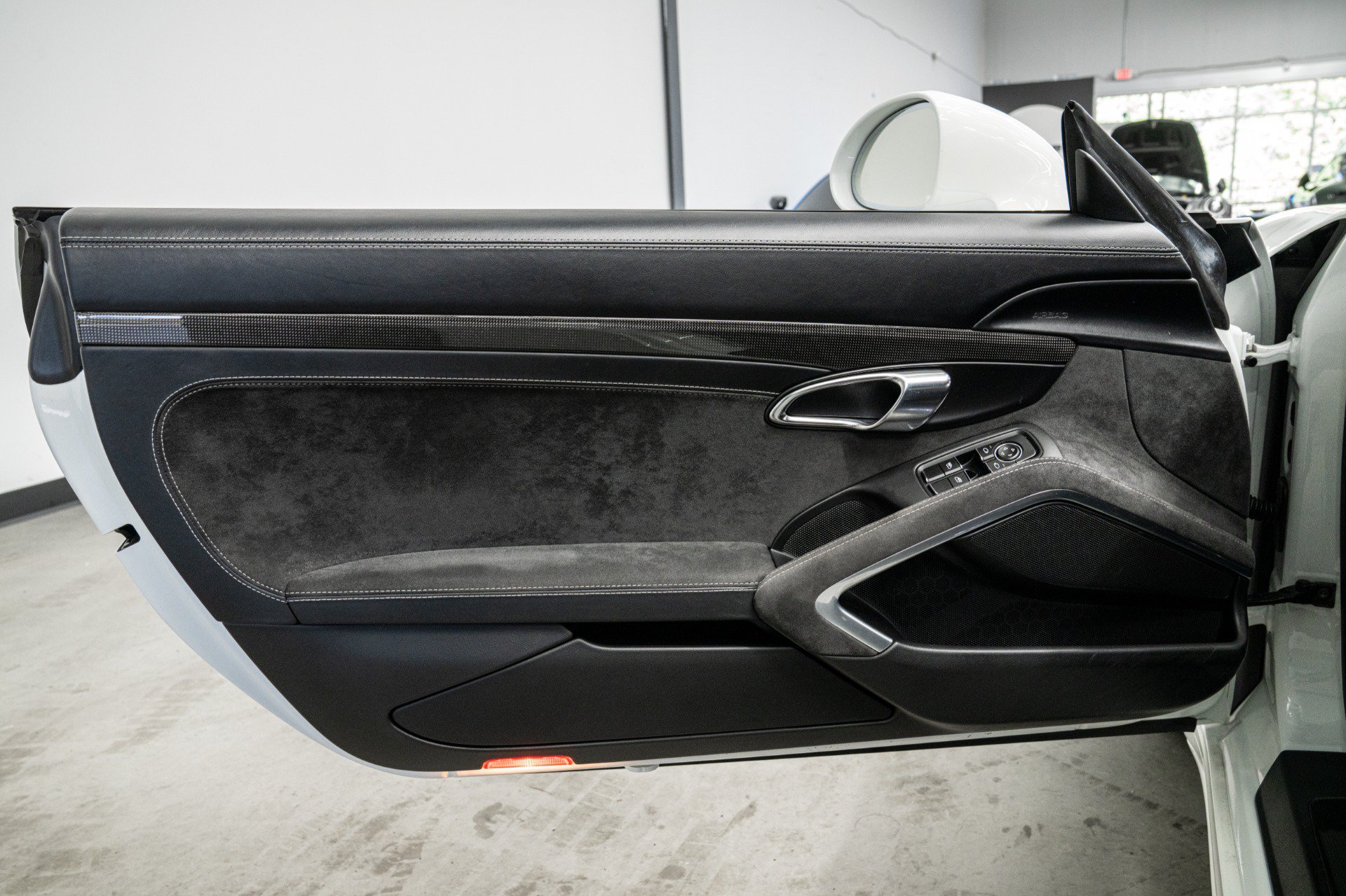 Used 2015 Porsche 911 GT3 RWD image 35
