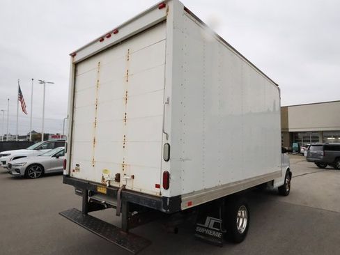 Used 2015 Chevrolet Express 3500 Extended image 16