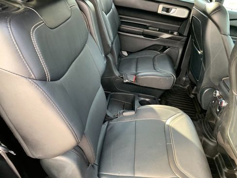 Used 2020 Ford Explorer ST w/ Premium Technology Package AWD/4WD image 18