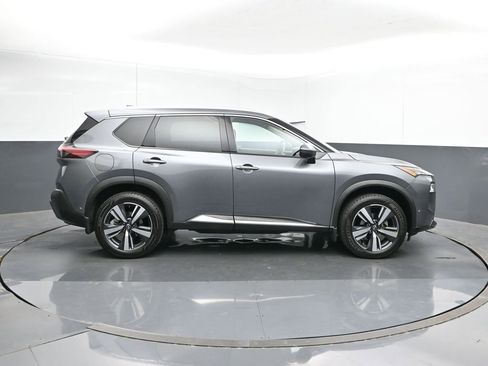 Used 2023 Nissan Rogue SL w/ SL Premium Package image 6