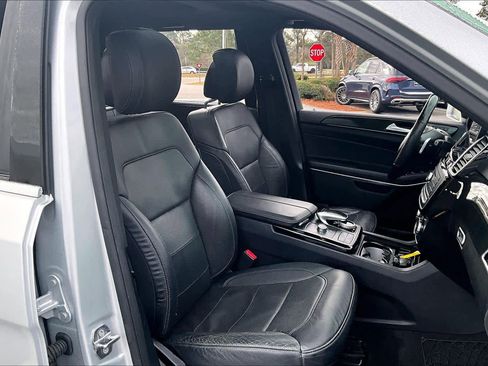 Used 2019 Mercedes-Benz GLS 550 4MATIC image 8