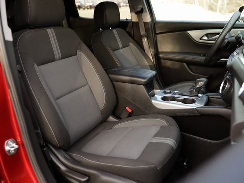 Used 2024 Chevrolet Blazer LT image 29