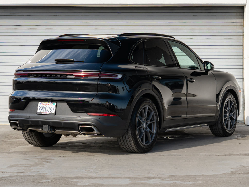 Certified 2026 Porsche Cayenne AWD/4WD image 29