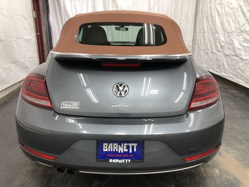 Used 2019 Volkswagen Beetle 2.0T Final Edition SEL image 11