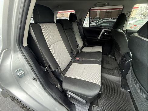 Used 2017 Toyota 4Runner SR5 image 10