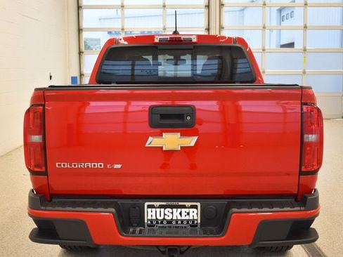 Used 2018 Chevrolet Colorado Z71 AWD/4WD image 11