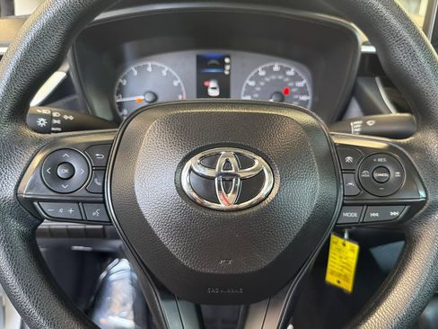 Certified 2025 Toyota Corolla LE FWD image 23