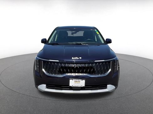 Used 2026 Kia Carnival FWD image 4