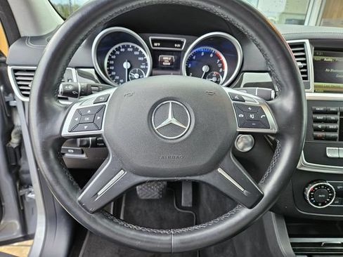 Used 2015 Mercedes-Benz GL 450 4MATIC image 26