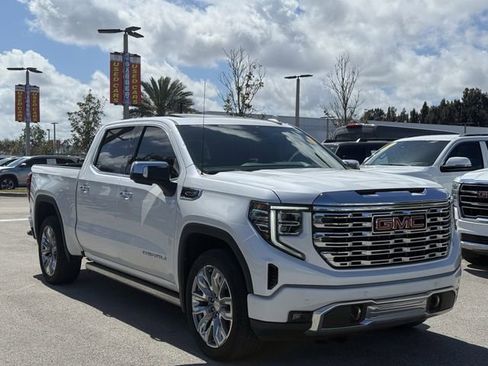 Used 2024 GMC Sierra 1500 Denali w/ Denali Reserve Package image 4