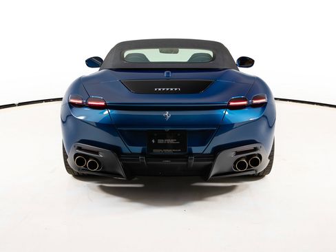 Certified 2025 Ferrari Roma Spider RWD image 31