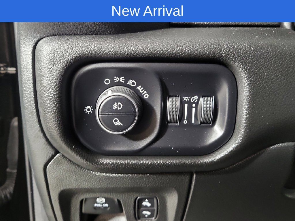 Used 2023 RAM 1500 Laramie RWD image 13