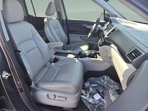 Certified 2020 Honda Ridgeline RTL-E image 11