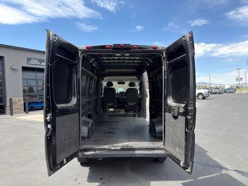 Used 2025 RAM ProMaster 2500 FWD image 10