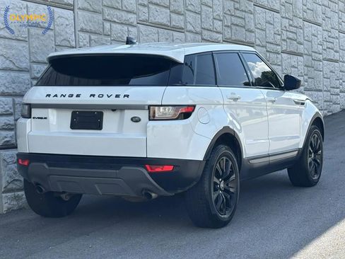 Used 2019 Land Rover Range Rover Evoque SE image 8
