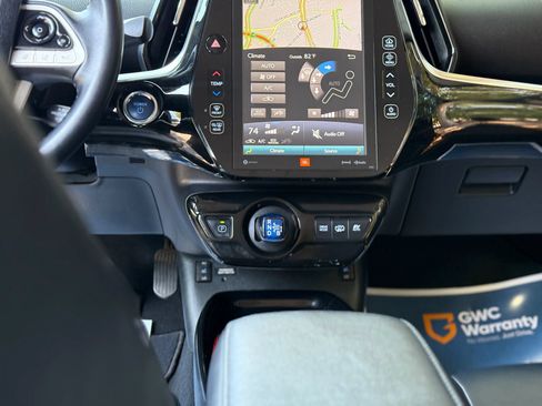 Used 2019 Toyota Prius Prime Advanced w/ Carpet Mat Package FWD image 16