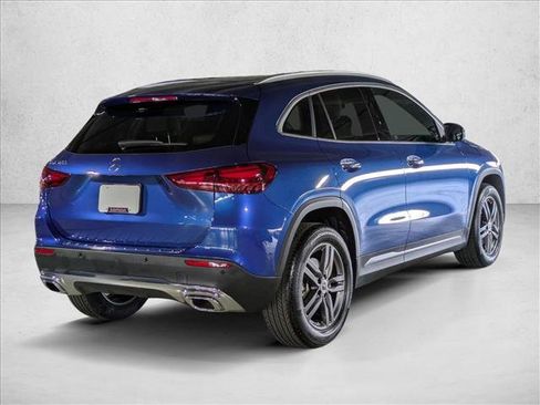 Certified 2025 Mercedes-Benz GLA 250 image 8