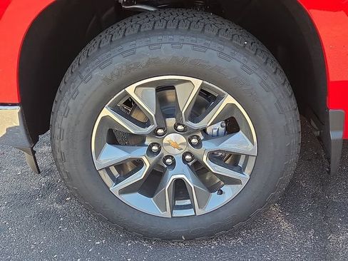 New 2026 Chevrolet Silverado 1500 LT w/ Z71 Off-Road Package AWD/4WD image 5