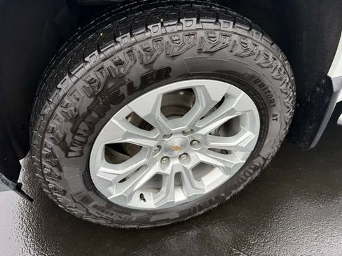 Used 2024 Chevrolet Silverado 1500 LTZ image 6