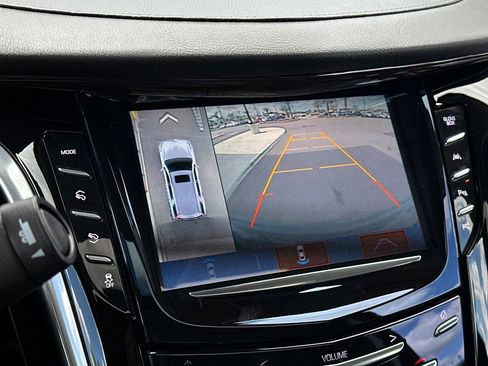 Used 2020 Cadillac Escalade Luxury w/ Escalade Sport Edition image 29