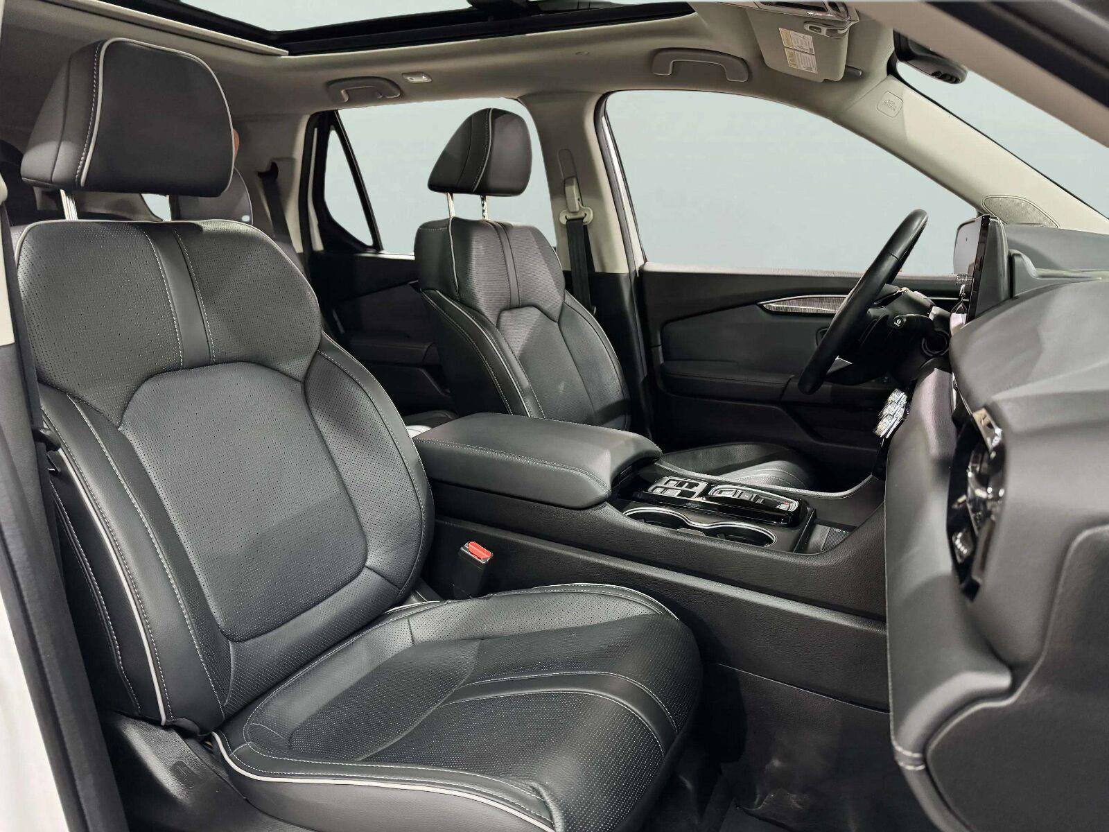 Used 2023 Honda Pilot Elite image 45