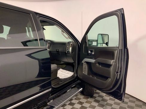 Used 2017 Chevrolet Silverado 2500 LT w/ Custom Sport Edition AWD/4WD image 31