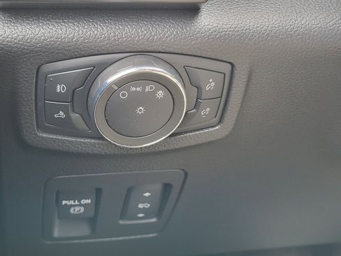 Used 2018 Ford F150 XLT w/ Equipment Group 302A Luxury image 25