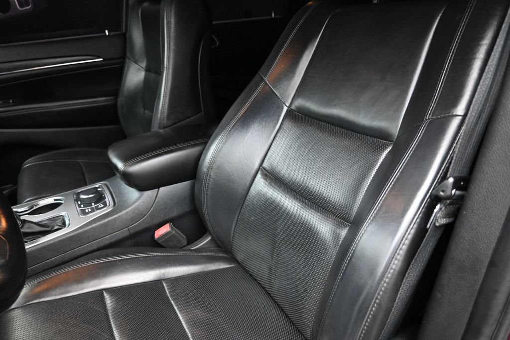 Used 2020 Jeep Grand Cherokee Limited w/ Luxury Group II AWD/4WD image 19