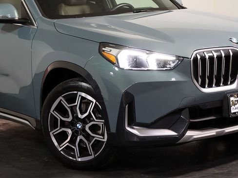 Used 2025 BMW X1 xDrive28i w/ Technology Package image 8