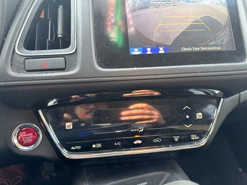 Used 2018 Honda HR-V EX image 20