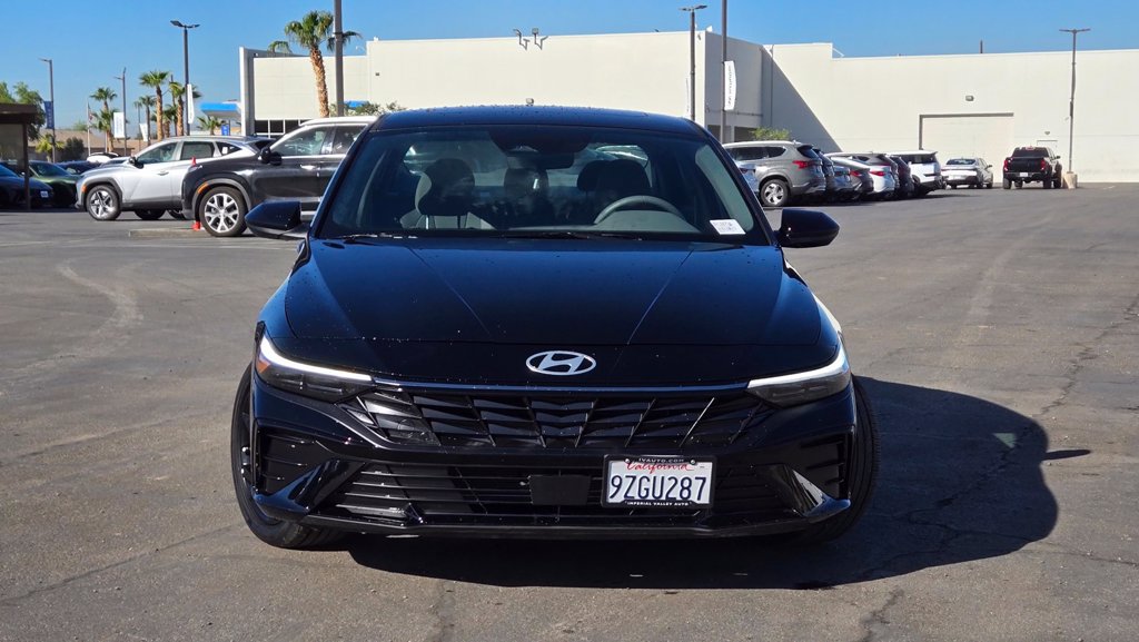 Used 2026 Hyundai Elantra SEL Sport Premium FWD image 2
