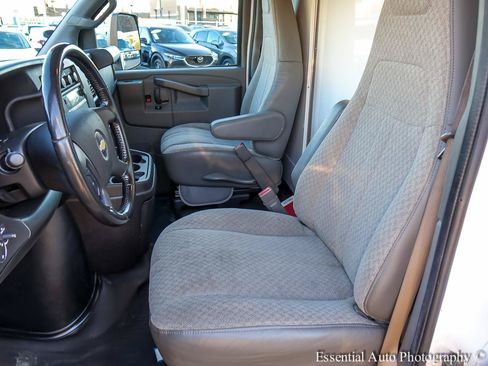 Used 2021 Chevrolet Express 4500 w/ Power Convenience Package RWD image 11