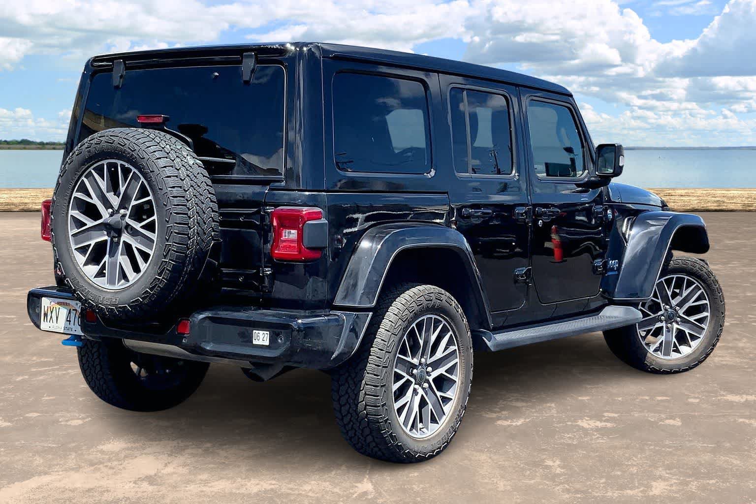 Used 2024 Jeep Wrangler High Altitude AWD/4WD image 22