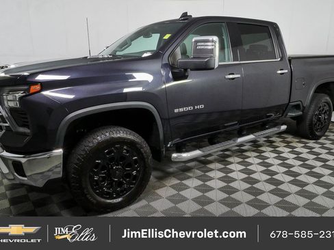 Certified 2024 Chevrolet Silverado 2500 LTZ w/ LTZ Convenience Package AWD/4WD image 27