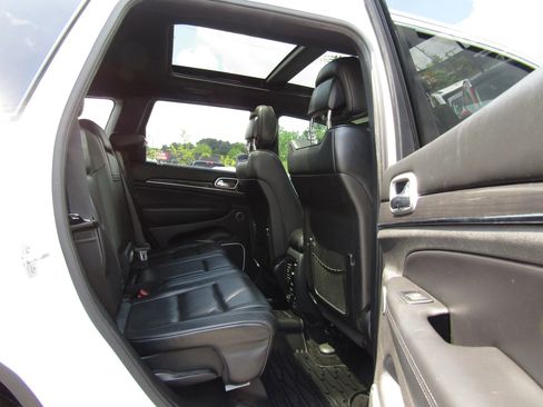 Used 2015 Jeep Grand Cherokee High Altitude image 13
