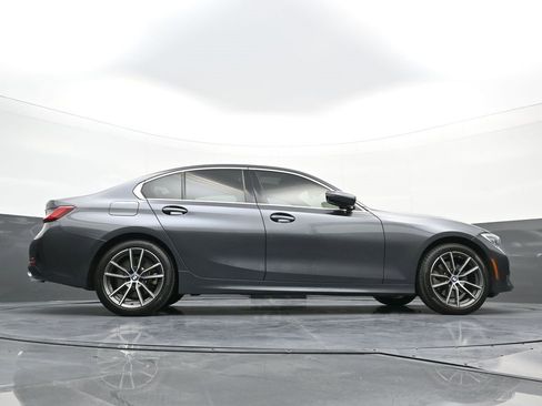 Used 2021 BMW 330i xDrive Sedan w/ Convenience Package image 28