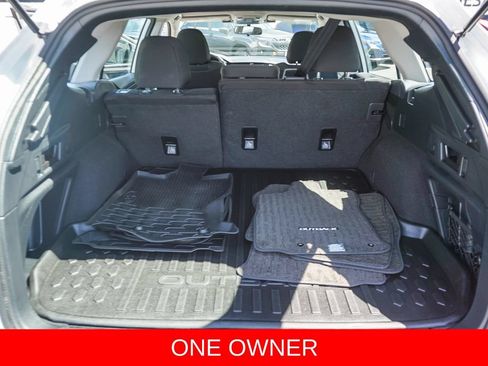 Used 2025 Subaru Outback AWD/4WD image 24