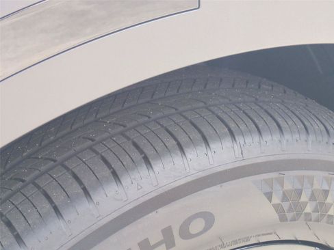 Used 2027 Kia Telluride EX AWD/4WD image 11