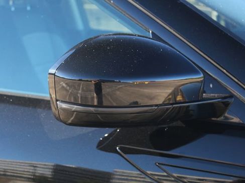 Used 2025 Land Rover Range Rover Evoque Dynamic SE image 14